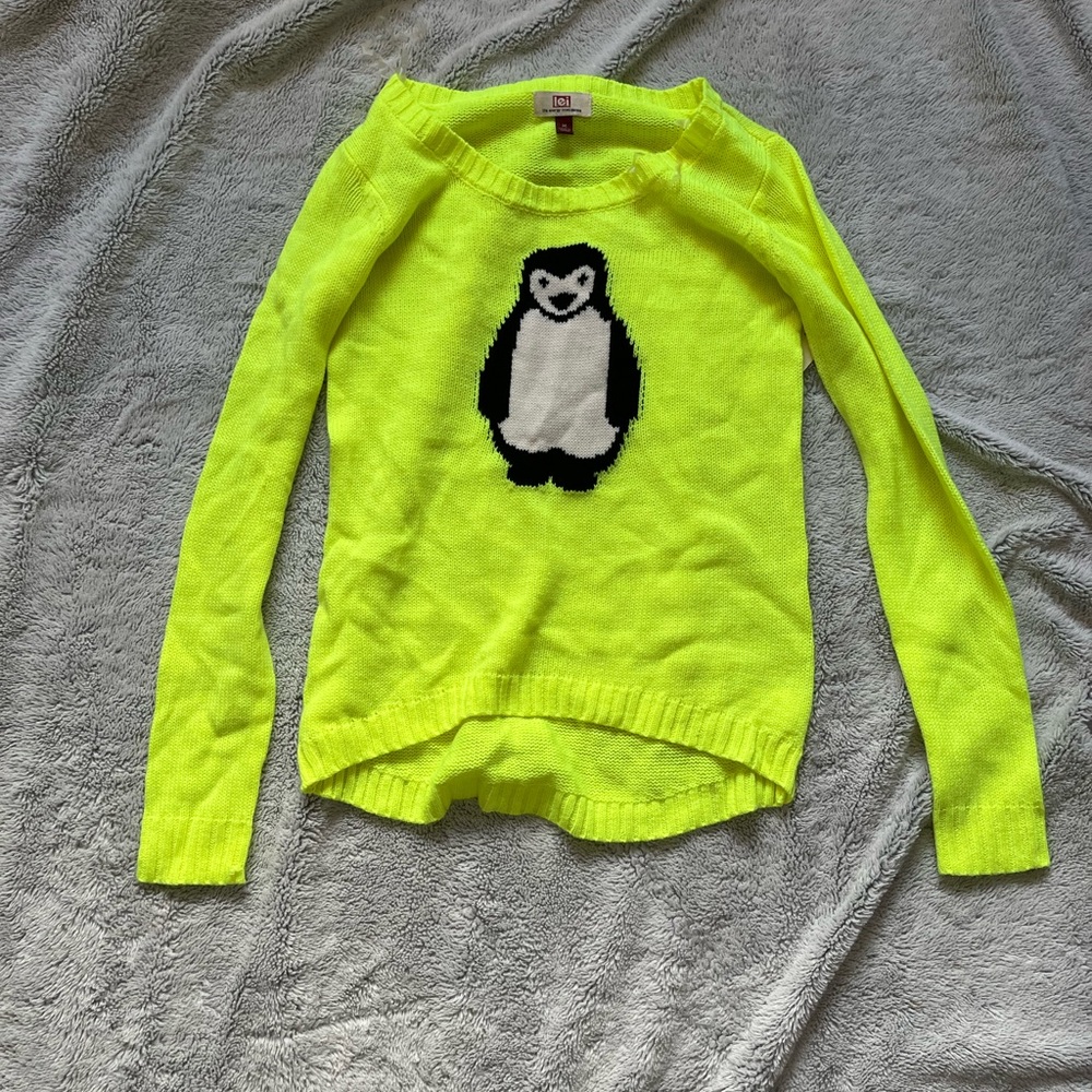 NWT women’s size medium neon yellow penguin sweater